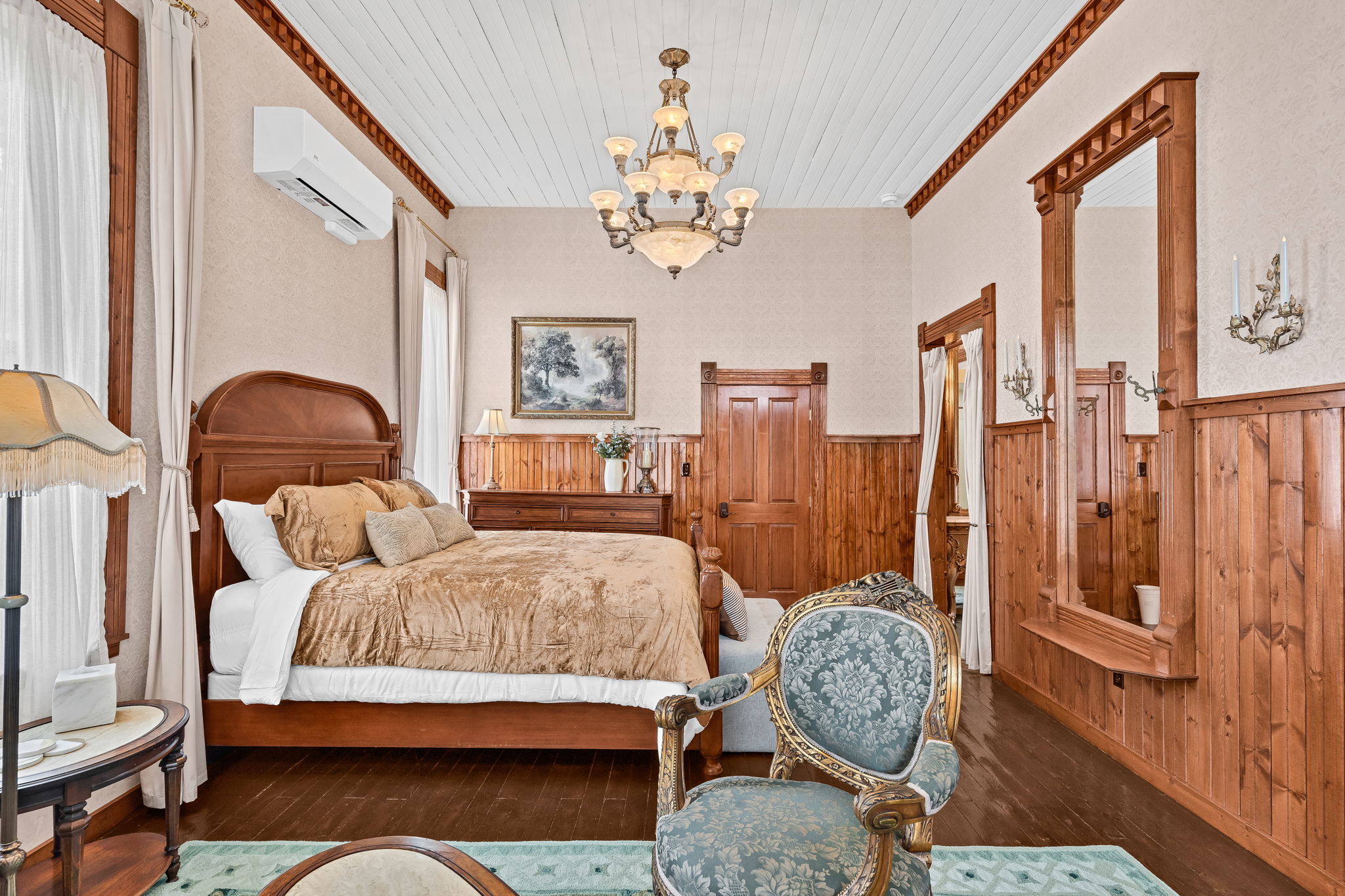 The Lindsey Suite photo 3