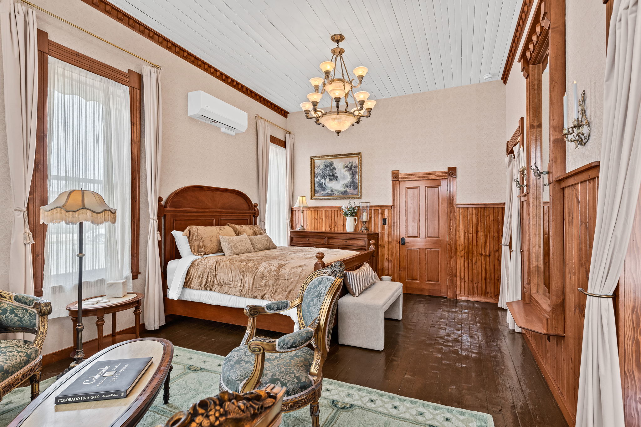 The Lindsey Suite photo 4